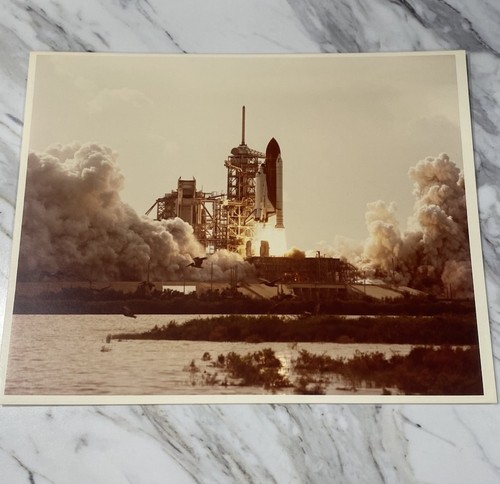 Sts 51f shuttle challenger - shuttle,